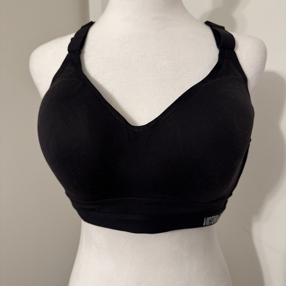 Victoria Sport Women's Sports Bra Size 38C, Black N Gray, Adjustable Strap - Picture 1 of 7